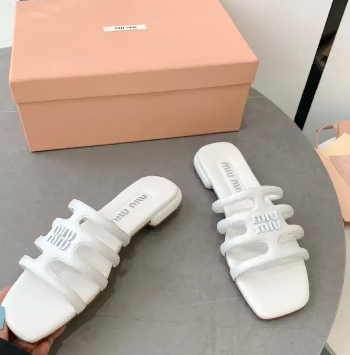 hype Miu Miu Slippers