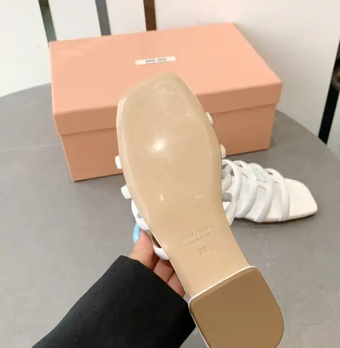 hype Miu Miu Slippers