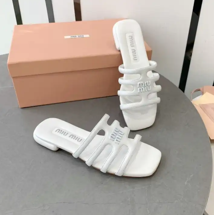 hype Miu Miu Slippers