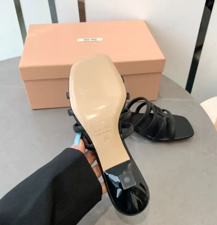 hype Miu Miu Slippers