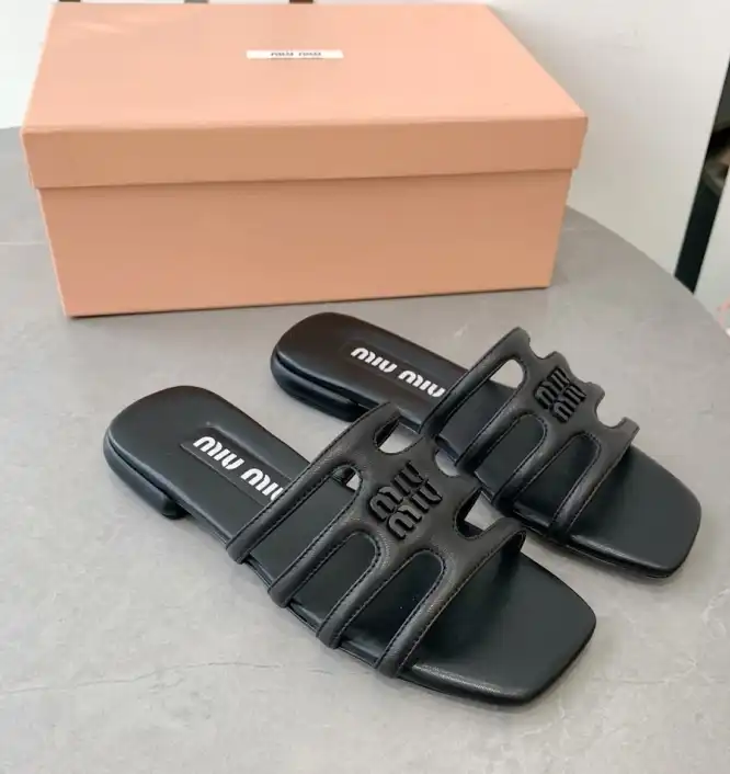 hype Miu Miu Slippers