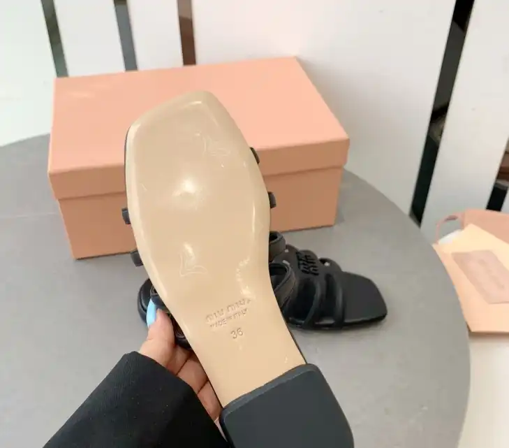 hype Miu Miu Slippers