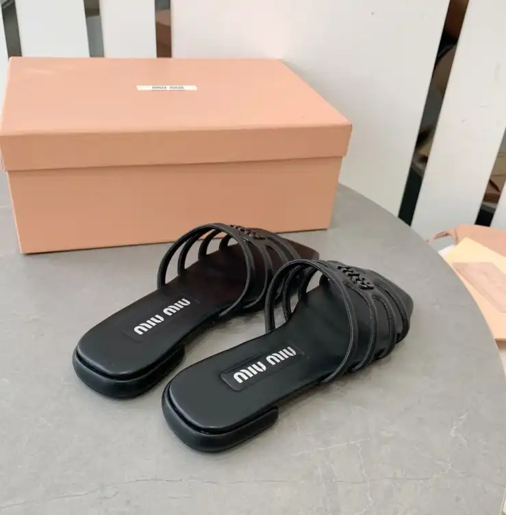 hype Miu Miu Slippers