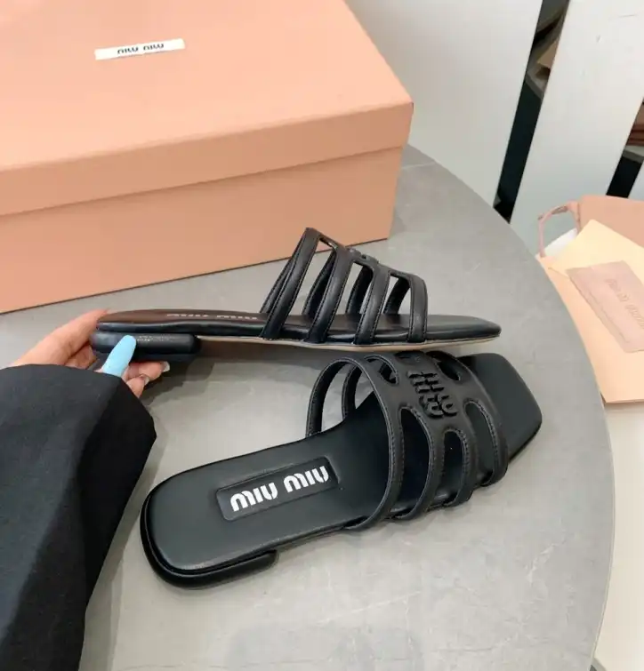 hype Miu Miu Slippers