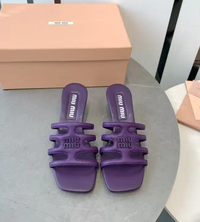 hype Miu Miu Slippers