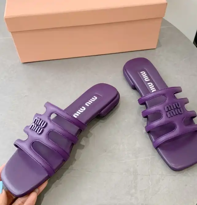 hype Miu Miu Slippers