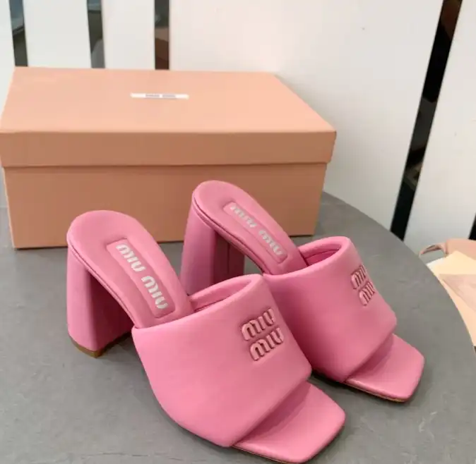 hype Miu Miu Slippers