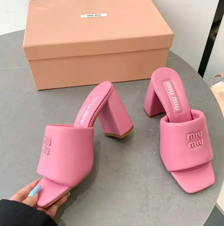 hype Miu Miu Slippers