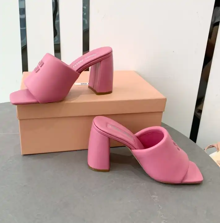 hype Miu Miu Slippers