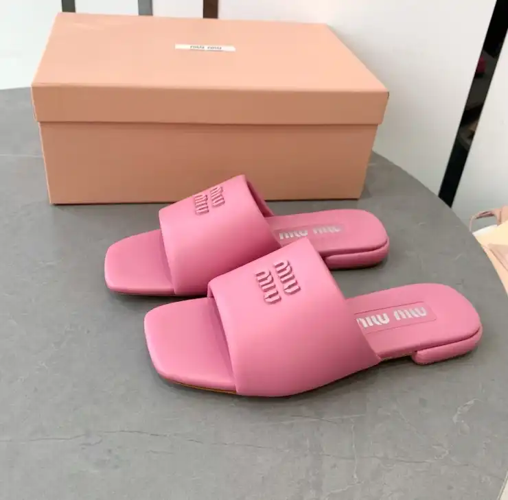 hype Miu Miu Slippers