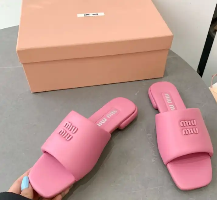 hype Miu Miu Slippers