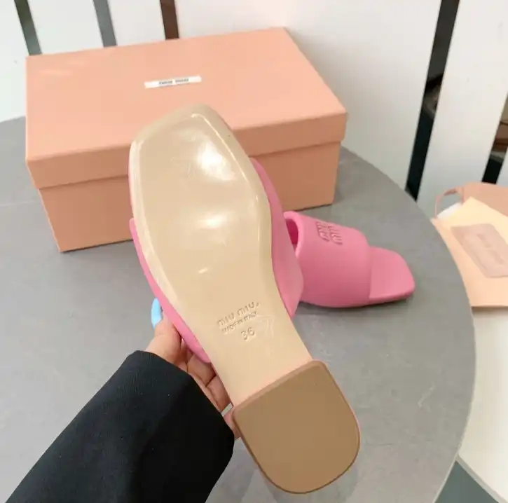 hype Miu Miu Slippers