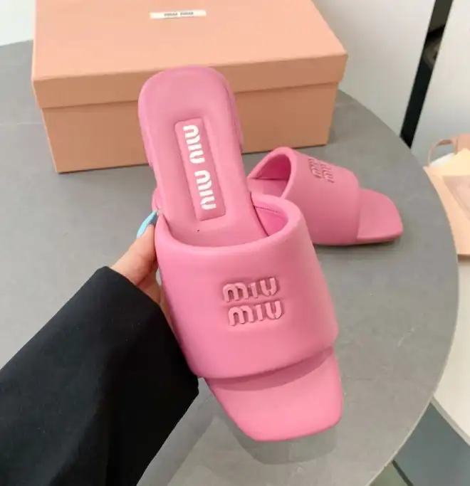 hype Miu Miu Slippers