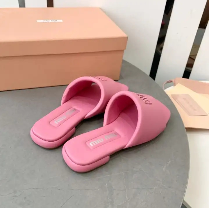 hype Miu Miu Slippers