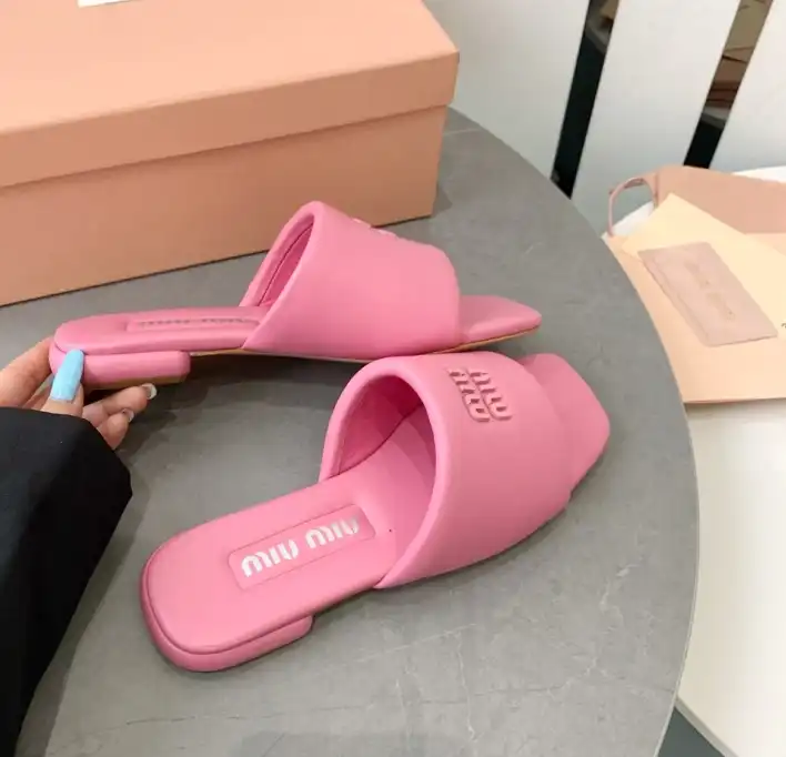 hype Miu Miu Slippers