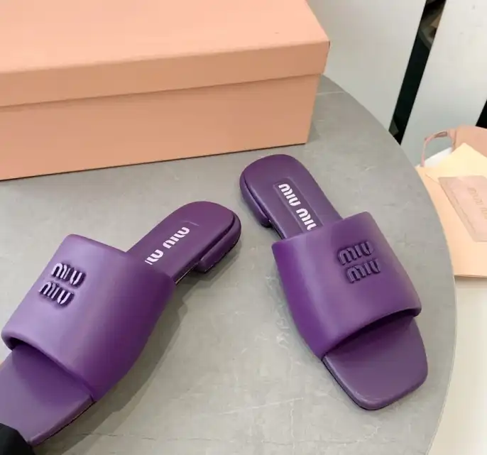 hype Miu Miu Slippers