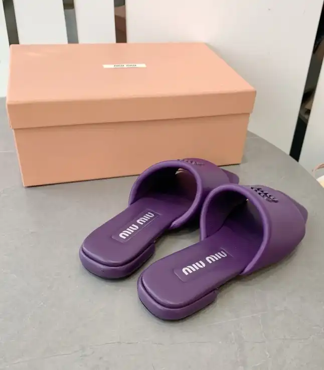 hype Miu Miu Slippers