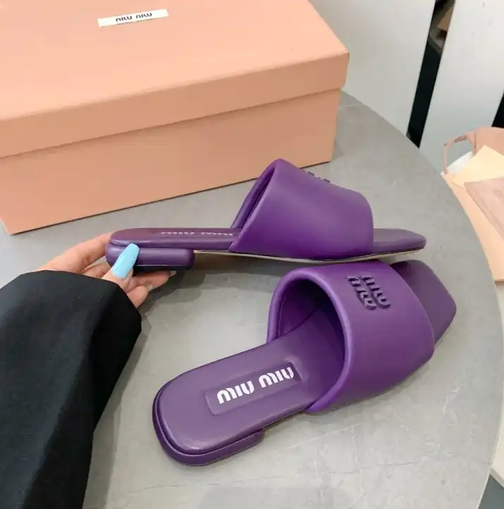 hype Miu Miu Slippers