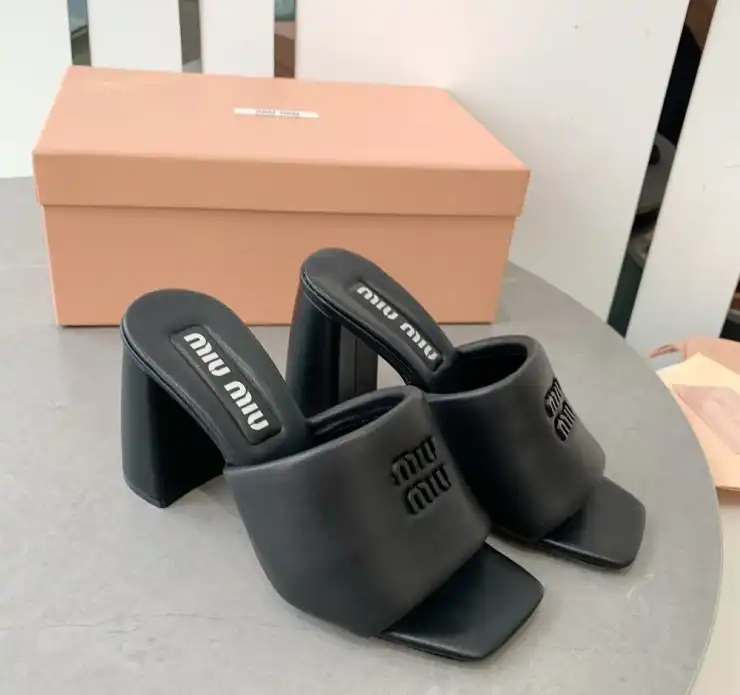 hype Miu Miu Slippers