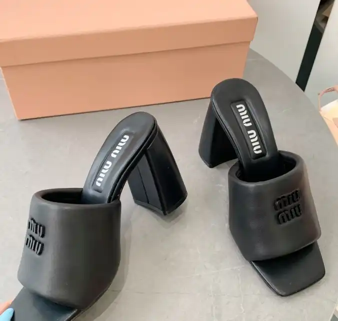 hype Miu Miu Slippers