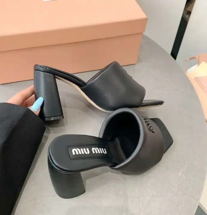 hype Miu Miu Slippers