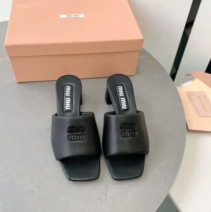 hype Miu Miu Slippers