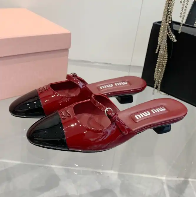 hype Miu Miu Slippers