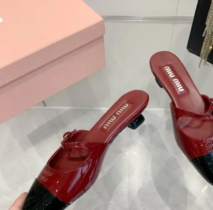 hype Miu Miu Slippers