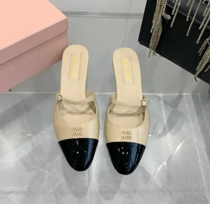 hype Miu Miu Slippers