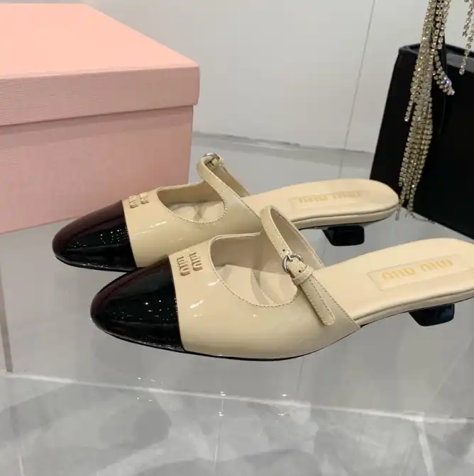 hype Miu Miu Slippers