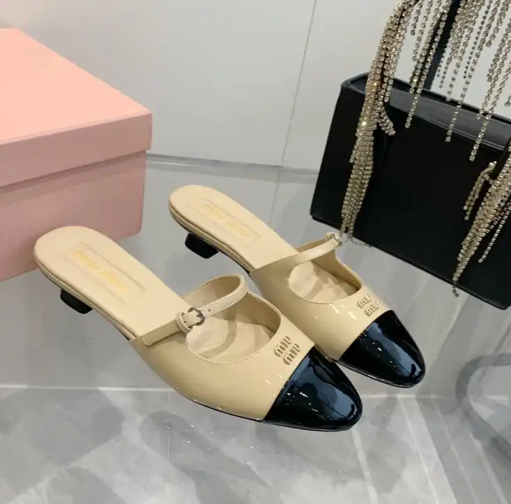 hype Miu Miu Slippers