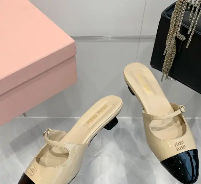 hype Miu Miu Slippers