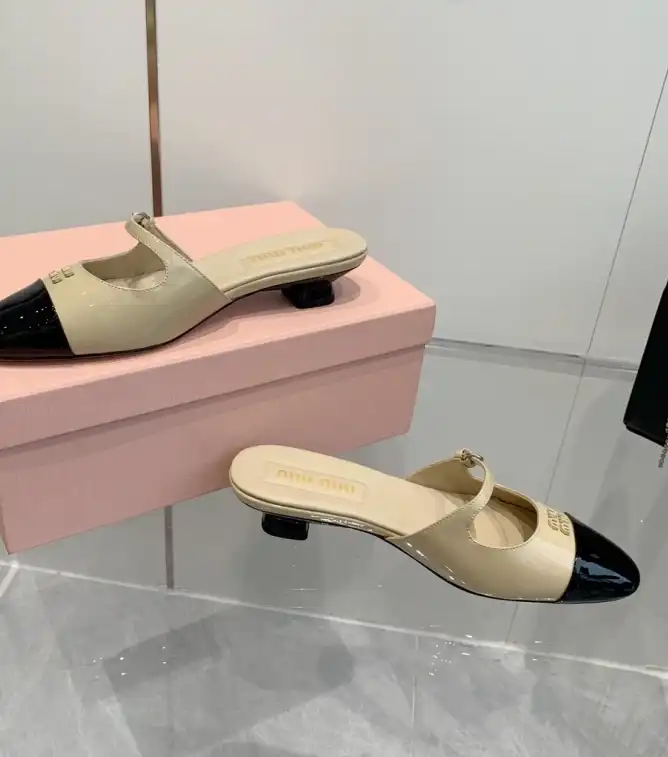 hype Miu Miu Slippers