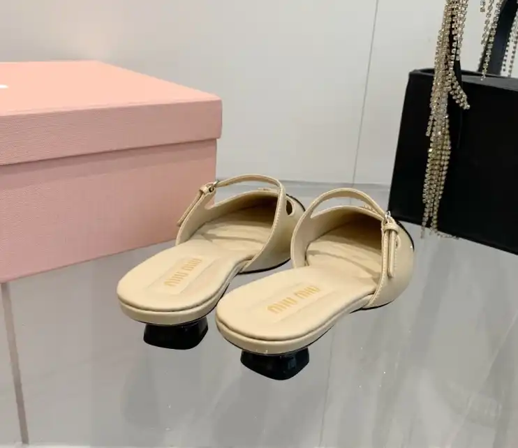 hype Miu Miu Slippers