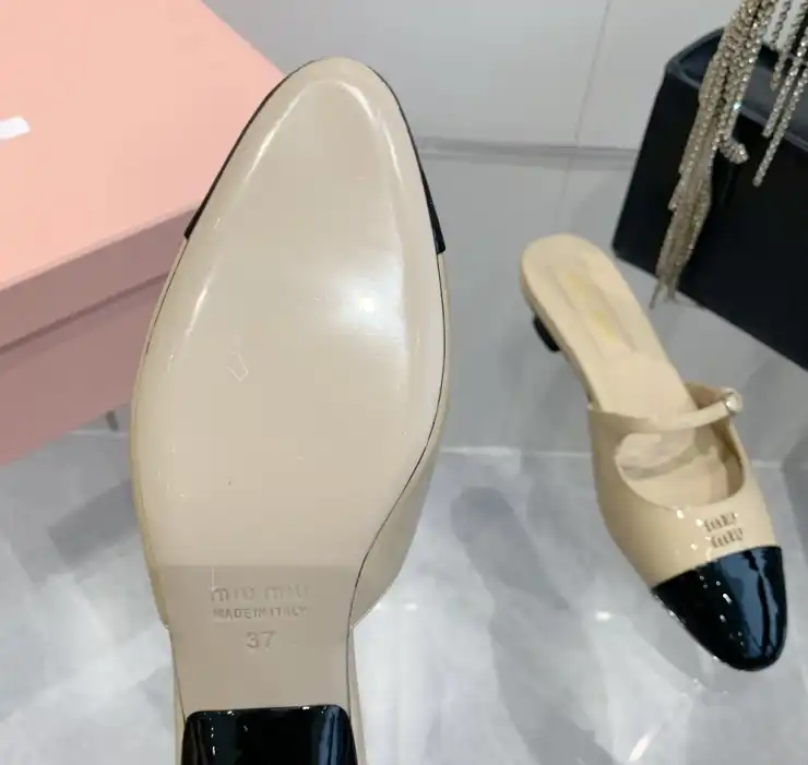 hype Miu Miu Slippers