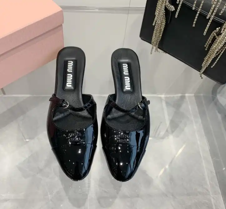 hype Miu Miu Slippers