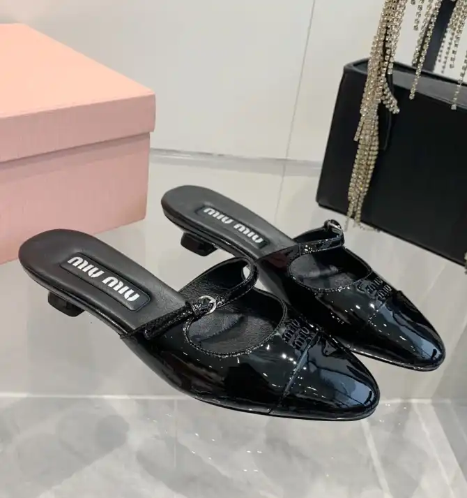 hype Miu Miu Slippers