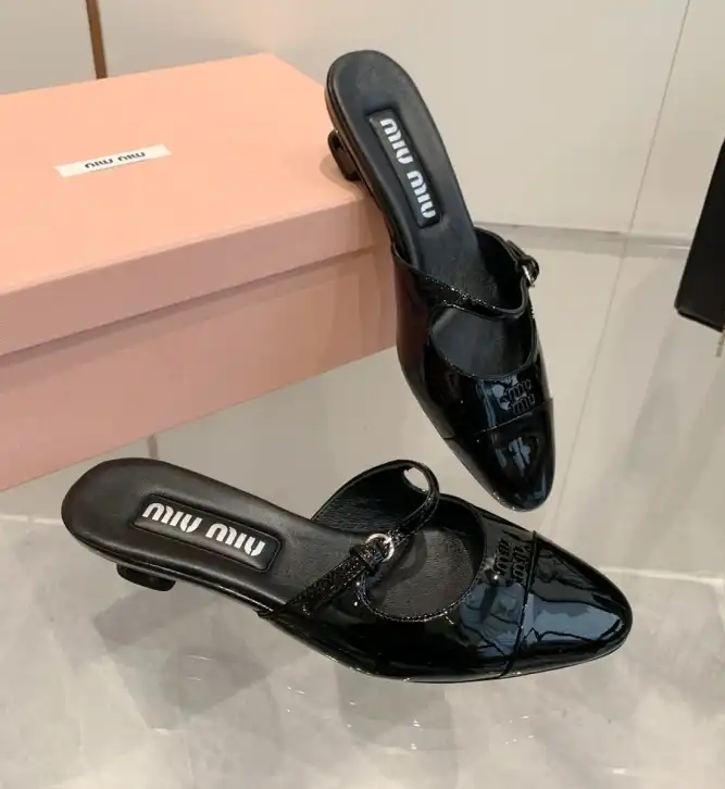 hype Miu Miu Slippers