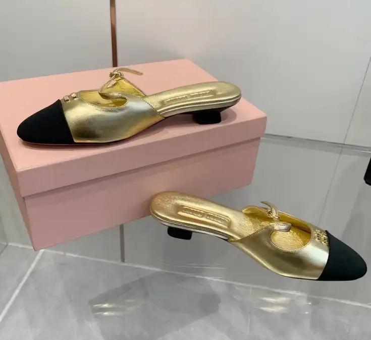 hype Miu Miu Slippers