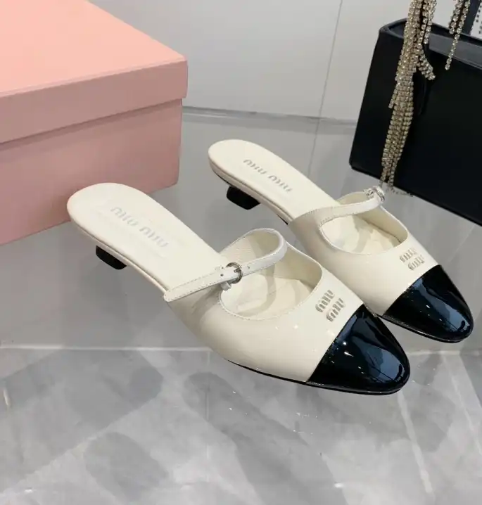 hype Miu Miu Slippers