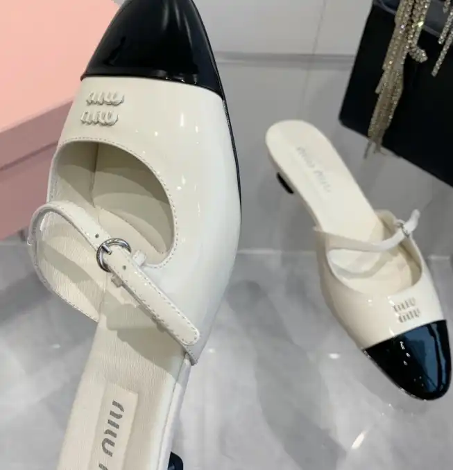 hype Miu Miu Slippers