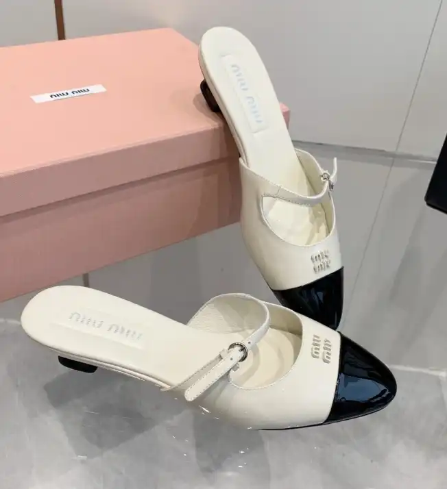 hype Miu Miu Slippers