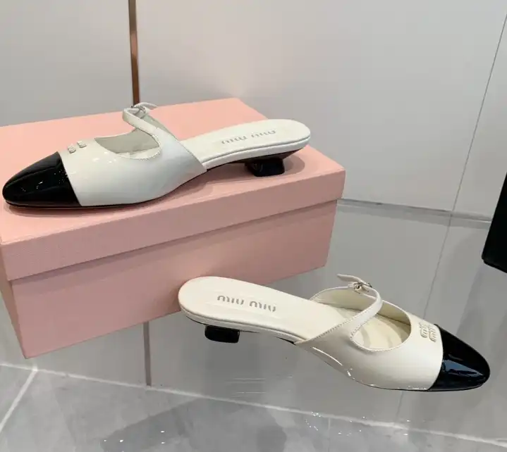 hype Miu Miu Slippers