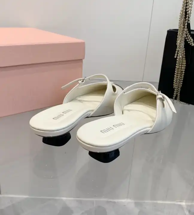 hype Miu Miu Slippers