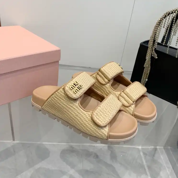 hype Miu Miu Slippers