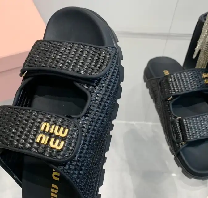 hype Miu Miu Slippers