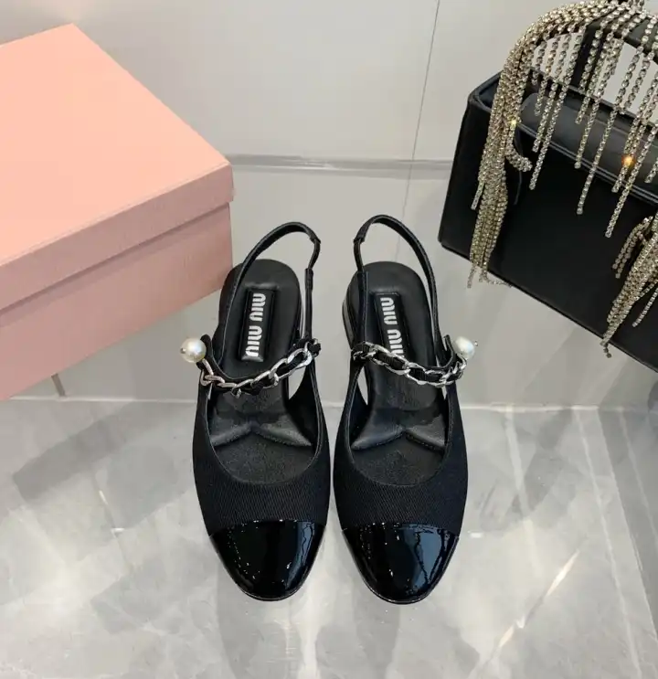 hype Miu Miu Slippers