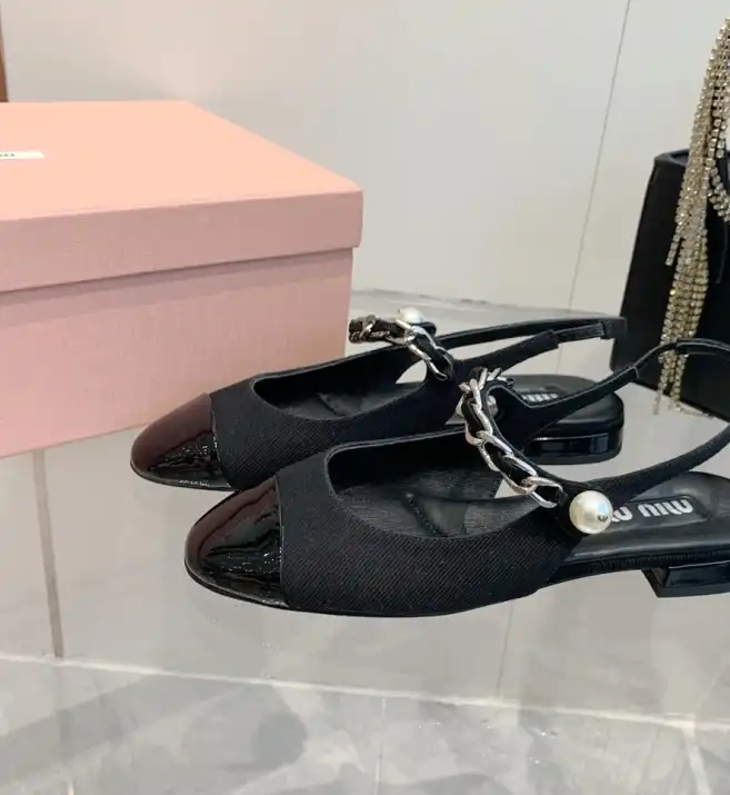 hype Miu Miu Slippers