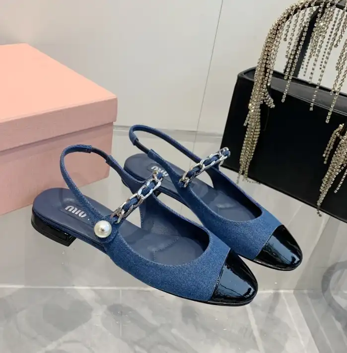 hype Miu Miu Slippers