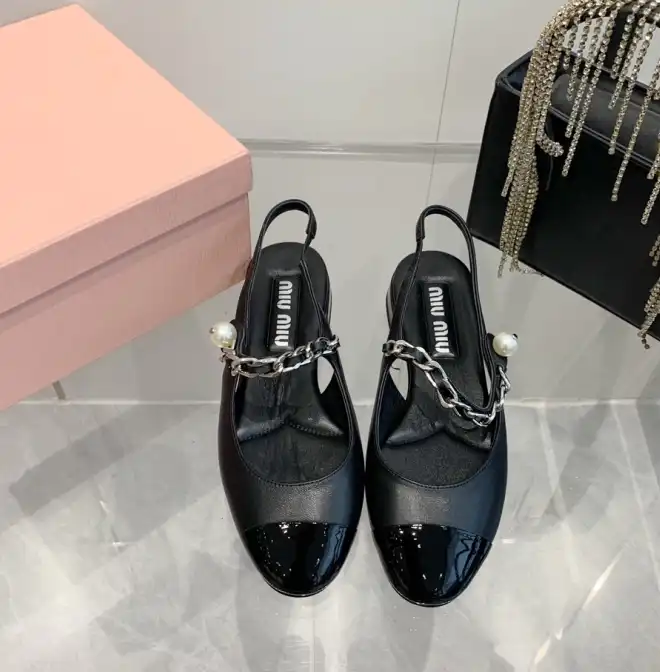 hype Miu Miu Slippers